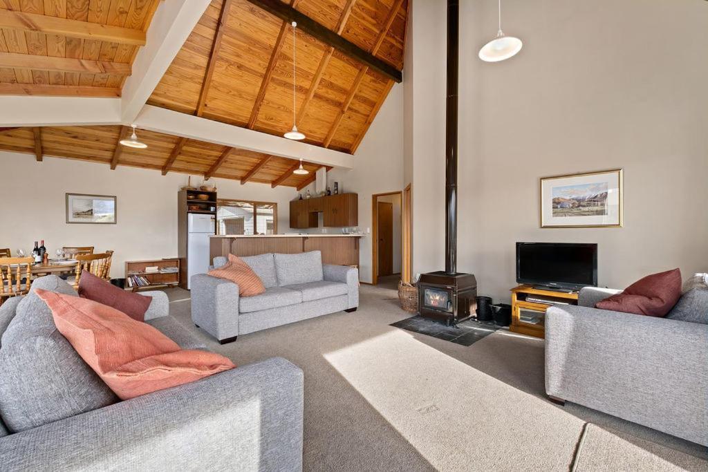 Sycamore Place - Wanaka Holiday Home Exterior photo